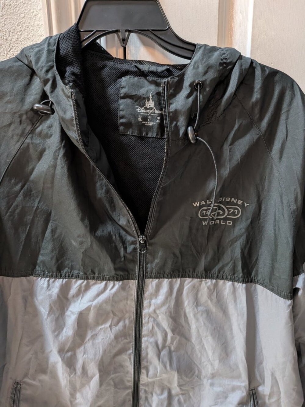 Disney Parks Windbreaker Mens XL Walt Disney World Colorblock Grey Black